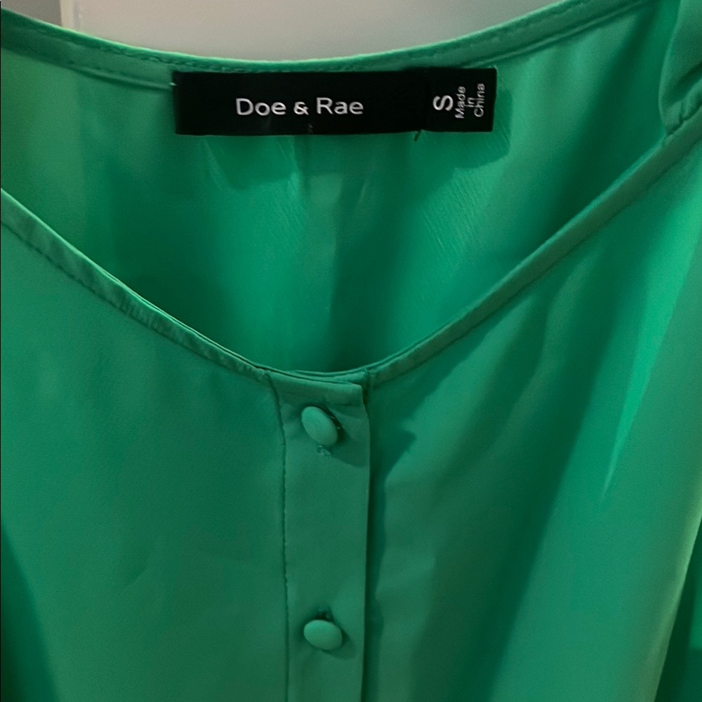 Green Ruffle Strap Button-Down Top - Picture 5 of 11